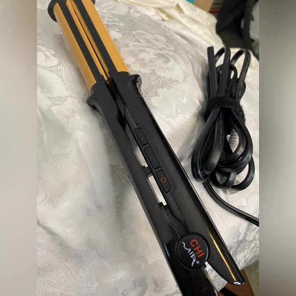 CHI Tourmaline 0.75in Ceramic 3-in-1 Hairstyling Iron – Onyx Black - Picture 2 of 9